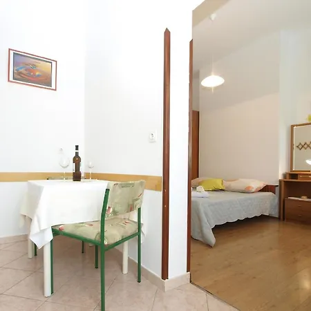 Apartment Fuer 2 Personen Ca 22 Qm In Pula, Istrien Istrische Riviera Pula